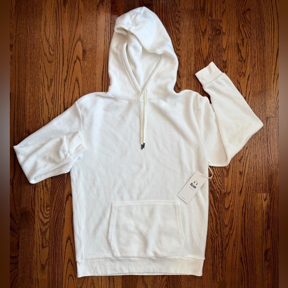 feat Other - Feat BlanketBlend Ivory Hoodie – Comfy Unisex Large NWT